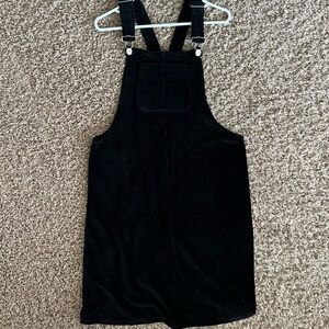 Polagram velveteens overall skirt. Size L. Front chest pocket. Silver accents.
